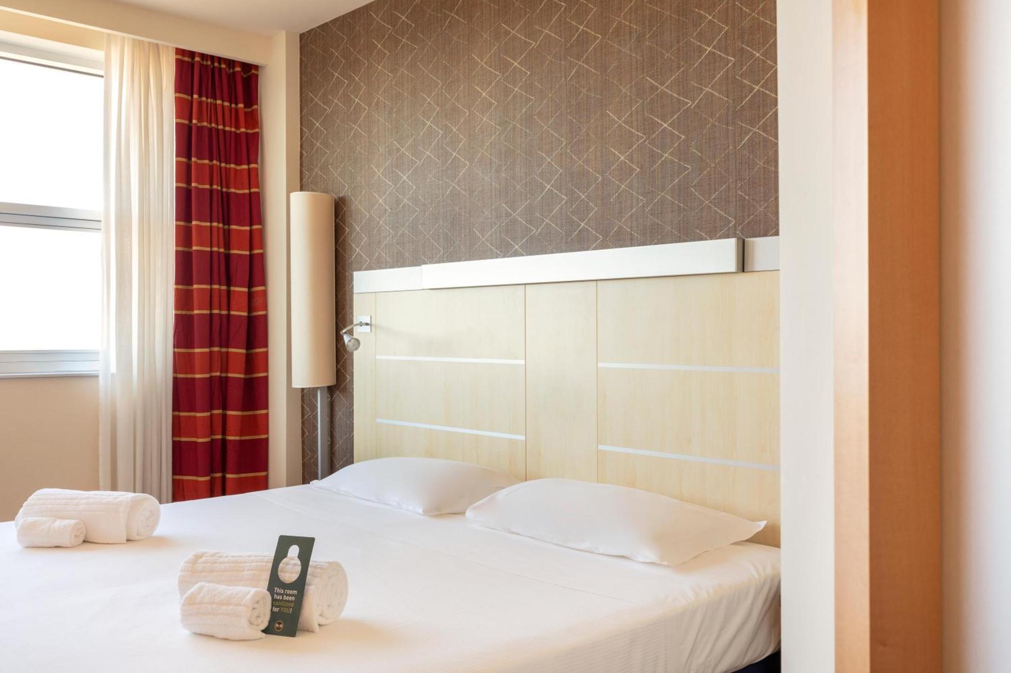 B&B Hotel Cherasco Langhe Esterno foto