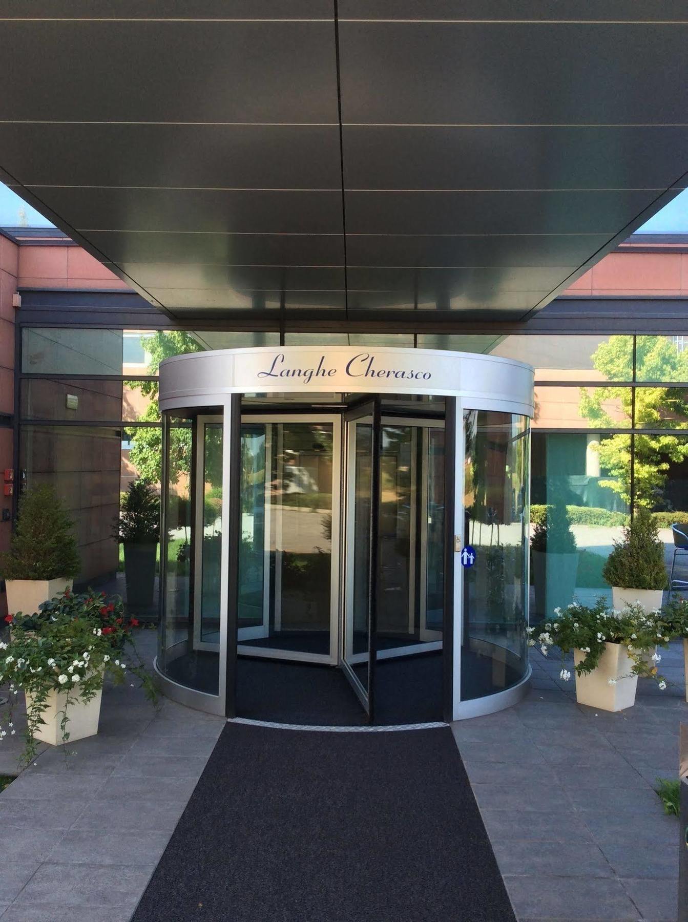 B&B Hotel Cherasco Langhe Esterno foto